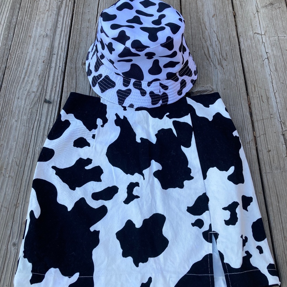 ❗️Sold❗️Cow Print Skirt & Bucket Hat